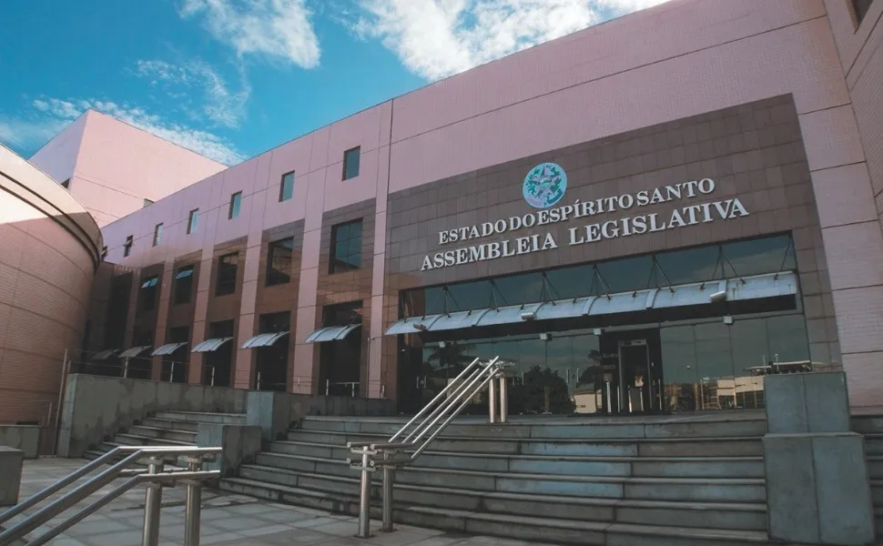 Imagem ilustrativa da imagem Assembleia Legislativa do ES eleva cota parlamentar e tem aumento de 233%