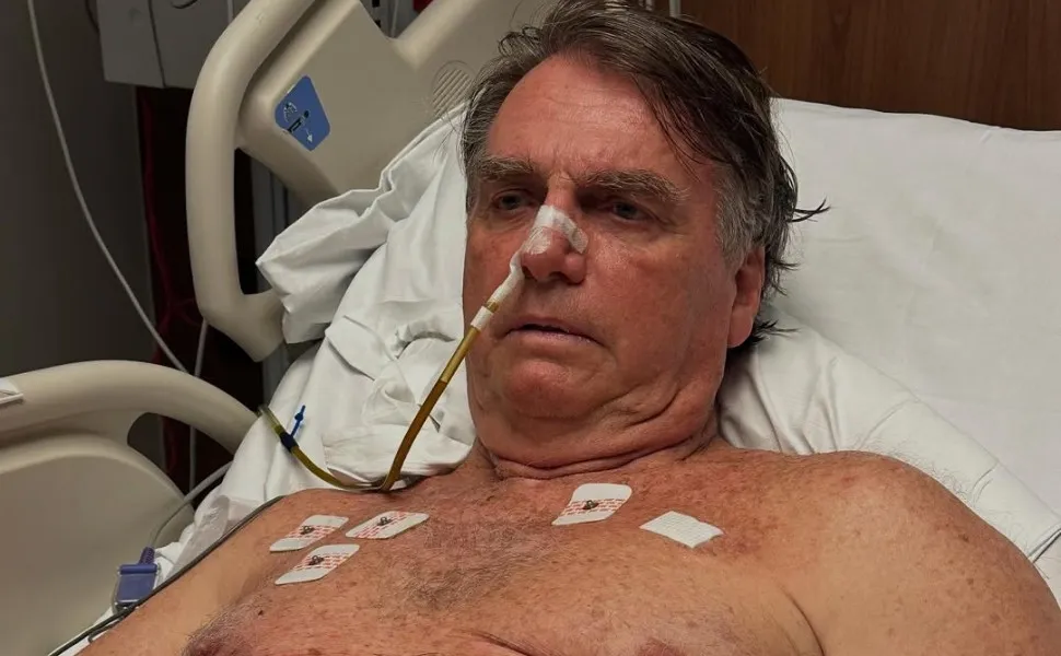 Imagem ilustrativa da imagem Bolsonaro tem piora clínica e em exames, diz boletim médico
