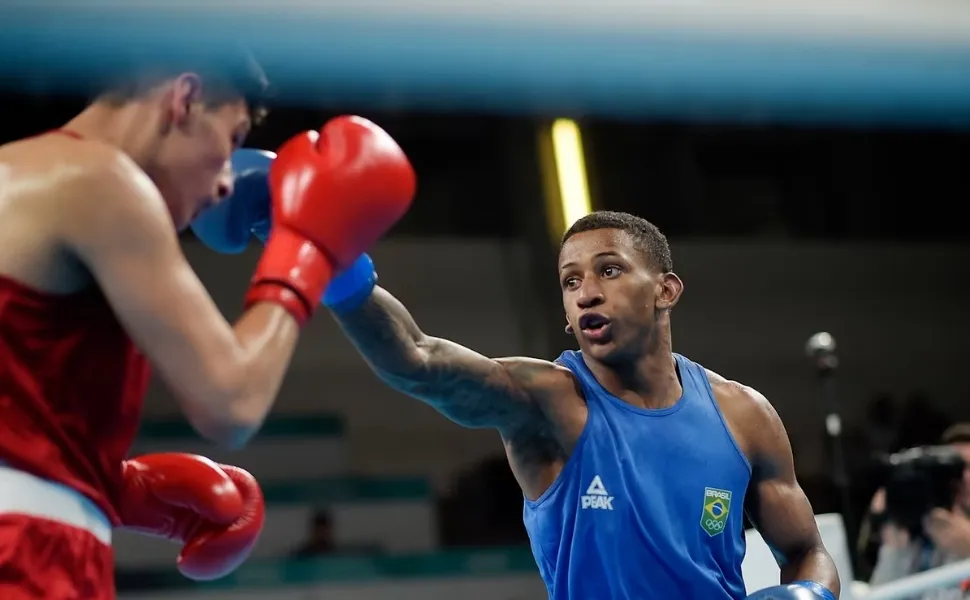 Imagem ilustrativa da imagem Capixaba Yuri Falcão está na final da etapa do Brasil da Copa do Mundo de Boxe
