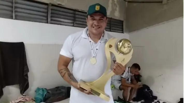 Imagem ilustrativa da imagem Dirigente leva dois tiros em tentativa de assalto; bandidos queriam malote com R$ 400 mil