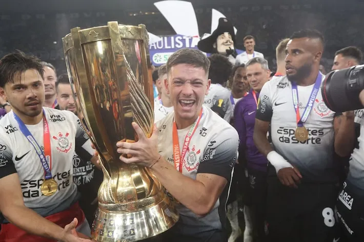 Imagem ilustrativa da imagem Garro desfalca o Corinthians após atuar no sacrifício na final do Paulistão: ‘Parar por um tempo’