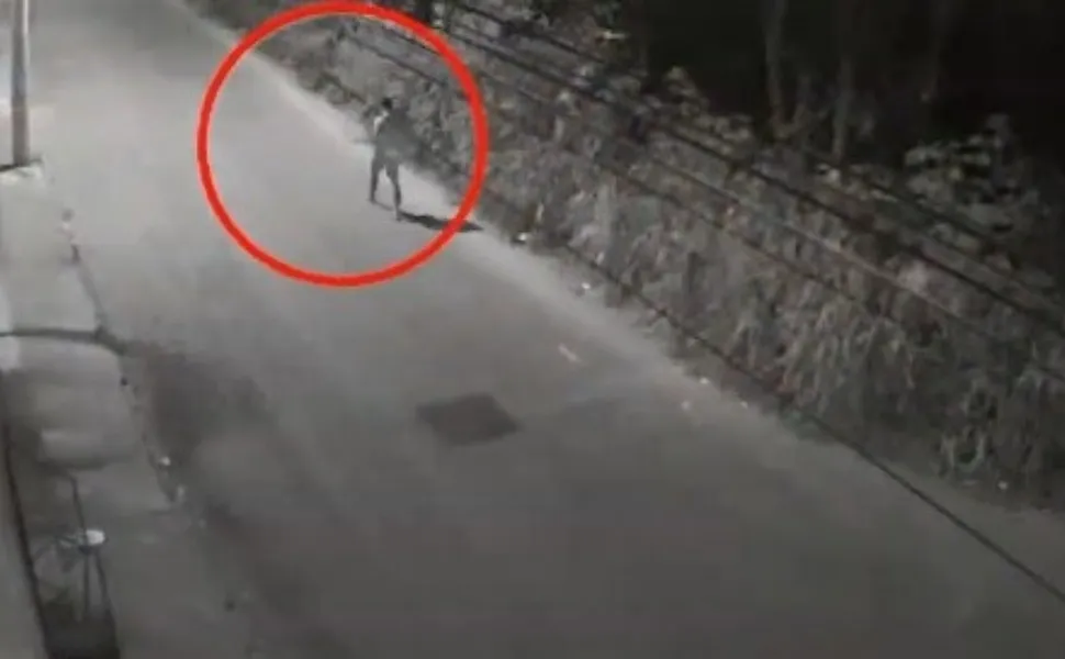 Imagem ilustrativa da imagem IMAGENS | Mulher encontrada em valão teria sido morta por marido após discussão