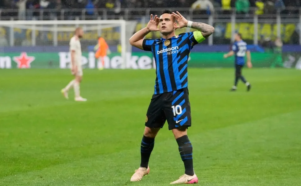 Imagem ilustrativa da imagem Inter empata com o Bayern e reencontra Barça em semifinal da Champions após 15 anos