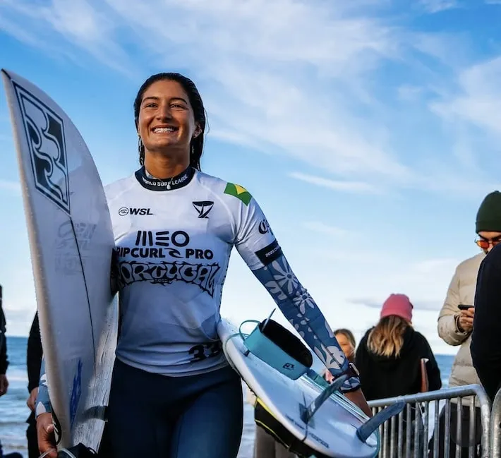 Imagem ilustrativa da imagem Luana Silva faz história e alcança semifinal inédita na etapa de Bells Beach da WSL