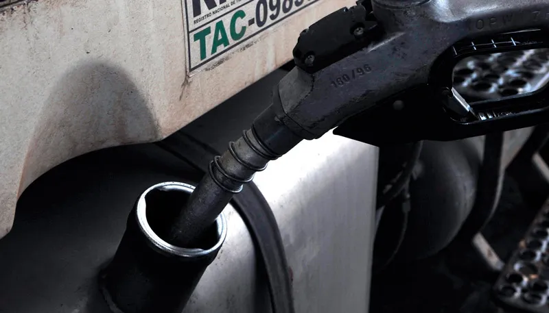 Imagem ilustrativa da imagem Petrobras anuncia nova redução no preço do diesel em R$ 0,12 por litro