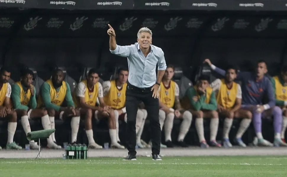 Imagem ilustrativa da imagem Renato Gaúcho dá 'coragem' e solidifica Fluminense mesmo com ausências