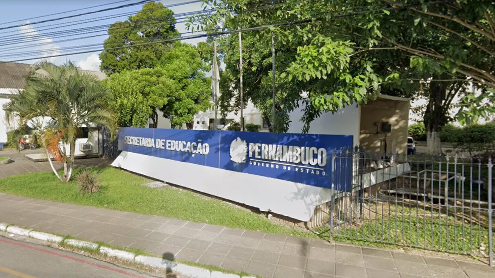 Imagem ilustrativa da imagem Seleção simplificada para Educação do estado. 725 vagas e salário de até R$ 4,5 mil