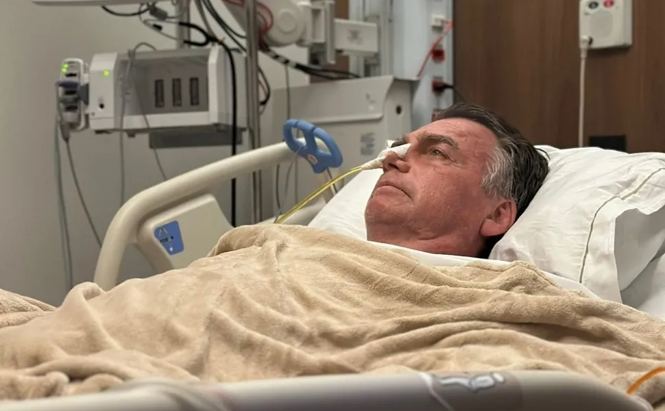 Imagem ilustrativa da imagem Bolsonaro tem previsão de alta para os próximos dias, diz hospital