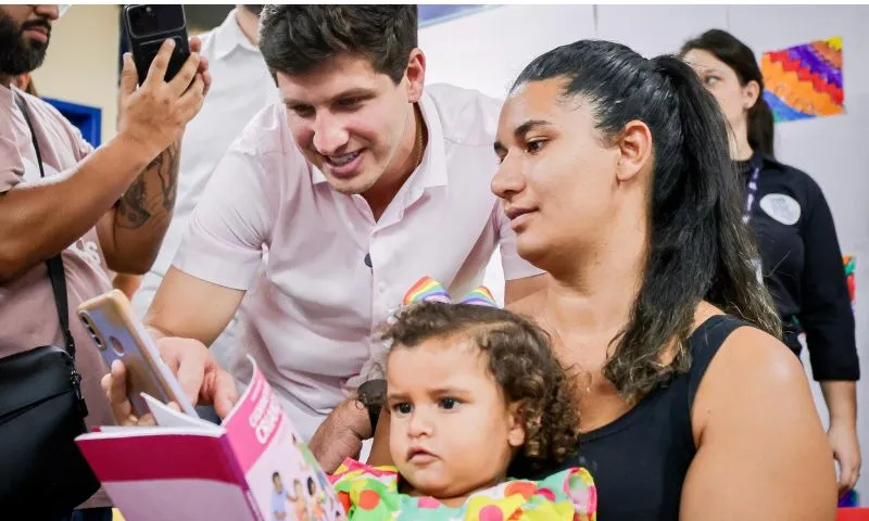 Imagem ilustrativa da imagem Caderneta da Criança é lançada no Conecta Recife com foco na primeira infância