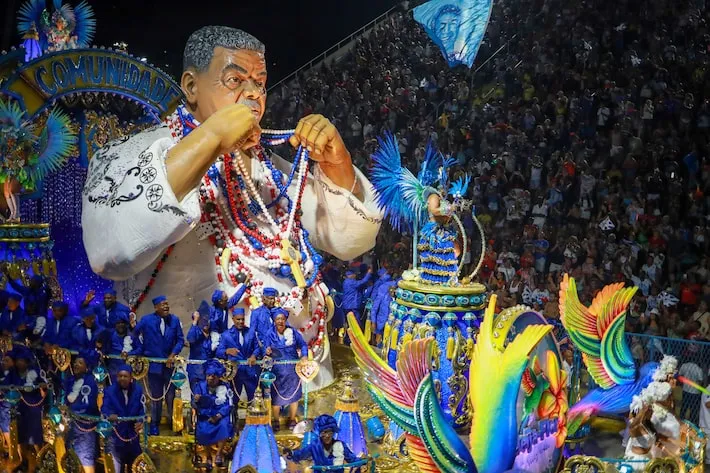 Imagem ilustrativa da imagem ‘Canalhas’, ‘ladrões’ e ‘ratos’: veja reclamações de escolas de samba do Rio sobre notas do Carnaval