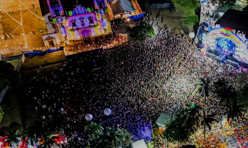 Imagem ilustrativa da imagem Carnaval em Olinda: Duda Beat, Luiza Sonza e mais atrações nesta segunda-feira