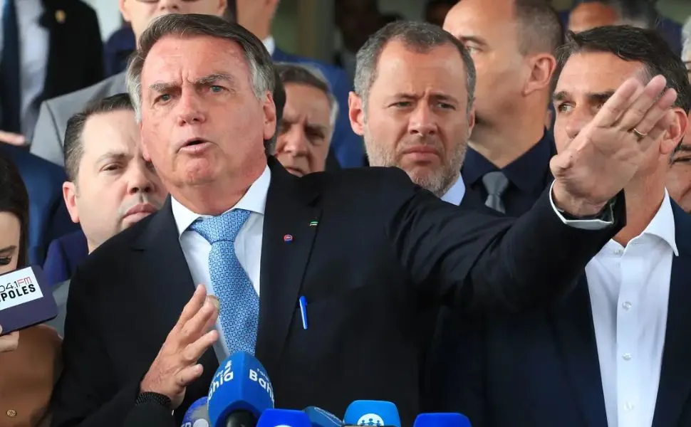 Imagem ilustrativa da imagem Bolsonaro diz não querer desgastar STF e, se for condenado, é 'game over'