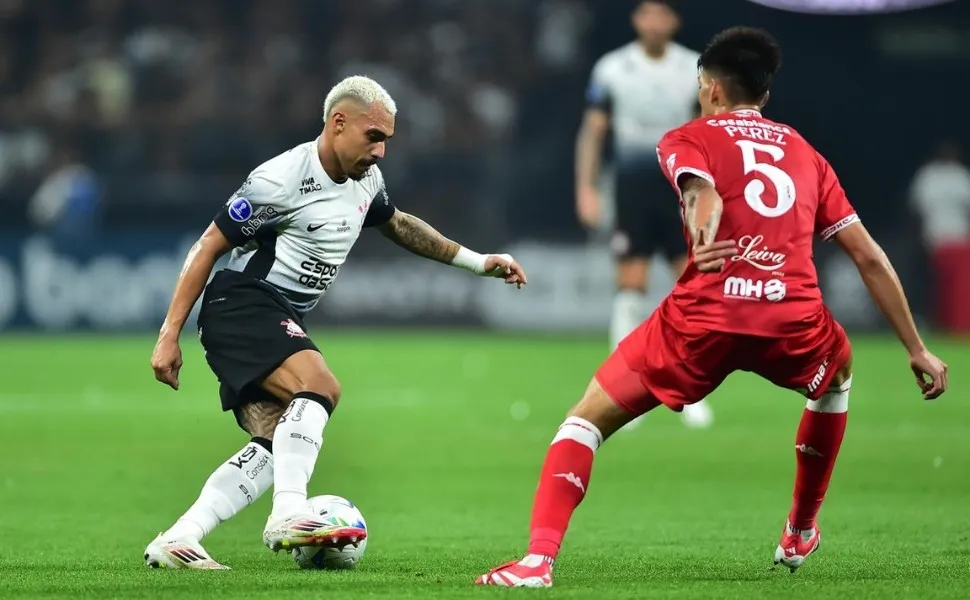 Imagem ilustrativa da imagem Corinthians vê classificação na Sul-Americana complicar após vitória do Huracán