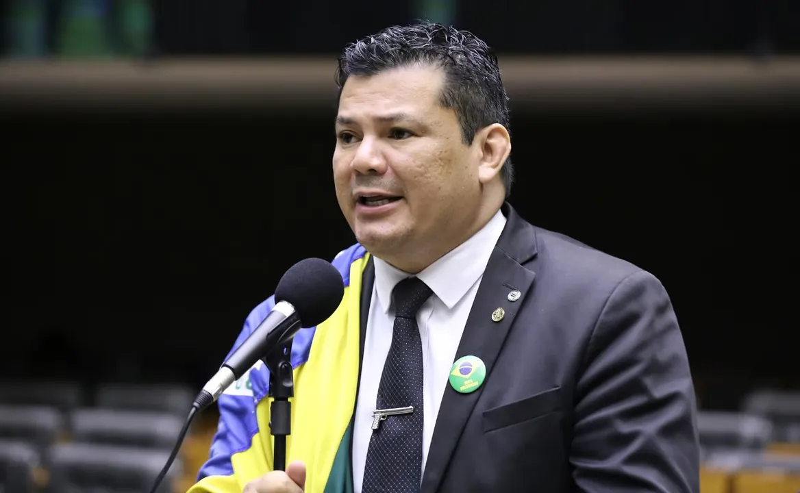 Imagem ilustrativa da imagem Gilvan da Federal pode ter mandato suspenso