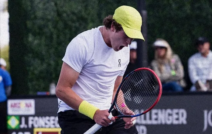 Imagem ilustrativa da imagem João Fonseca vence Nishikori, ex-número 4 do mundo, e vai à final do Challenger de Phoenix