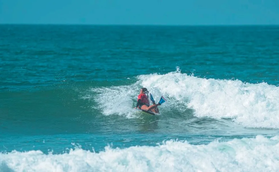 Imagem ilustrativa da imagem Neymara e Luna Carvalho já têm novos desafios no bodyboarding