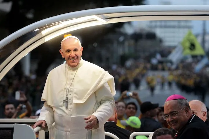 Imagem ilustrativa da imagem Papa ‘descansou bem’, mas voltou a utilizar ventilação mecânica