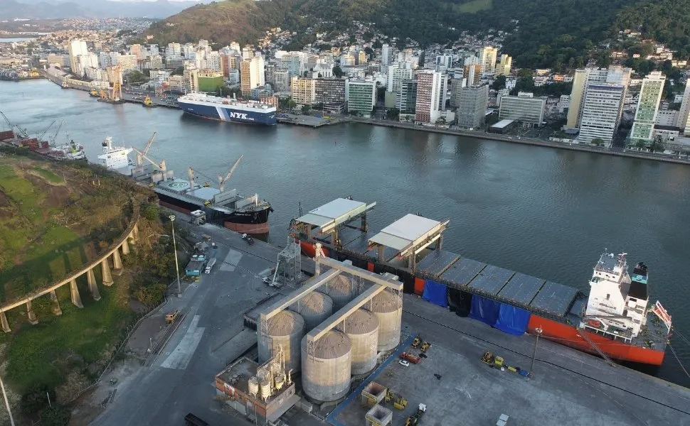 Imagem ilustrativa da imagem Porto em Aracruz já em dragagem