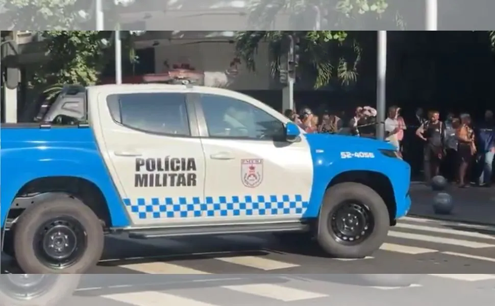 Imagem ilustrativa da imagem Refém em banco no Leblon: Mulher é libertada e assaltante baleado