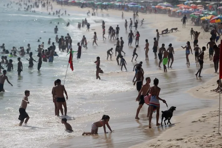 Imagem ilustrativa da imagem Rio de Janeiro pode alcançar nível inédito de calor; ‘É importante se proteger’, diz Eduardo Paes