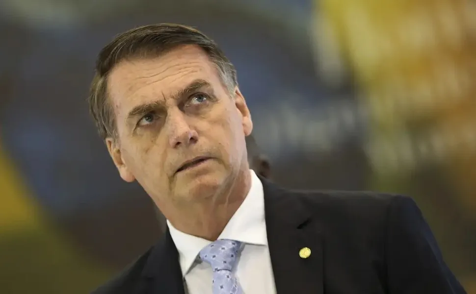 Imagem ilustrativa da imagem Jair Bolsonaro é alvo de mandados da Polícia Federal