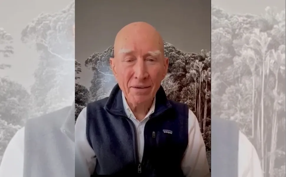 Imagem ilustrativa da imagem Sebastião Salgado agradece homenagem feita por campeã do carnaval de Vitória