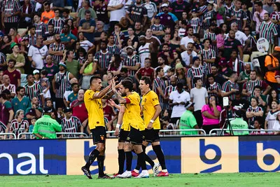 Imagem ilustrativa da imagem Sport perde de virada para o Fluminense no último minuto