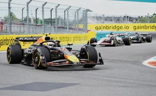 Imagem ilustrativa da imagem Verstappen crava pole ao desbancar McLaren, e Bortoleto brilha; veja grid