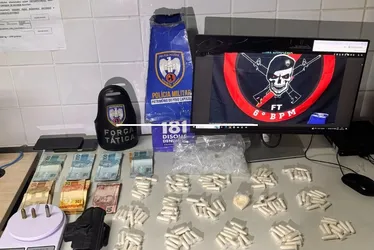 Imagem ilustrativa da imagem Aluna Soldado da PM é presa com cocaína, dinheiro e munições na Serra