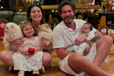 Imagem ilustrativa da imagem Após assinarem documentos, Viih Tube e Eliezer afirmam que não são casados