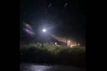 Imagem ilustrativa da imagem Avião da Latam ultrapassa limite da pista e para no gramado do aeroporto de Chapecó