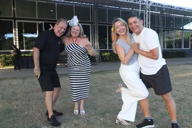 Imagem ilustrativa da imagem Baile do Preto e Branco, Carna Surpresa e mais: veja lista do 'sextou' de Carnaval