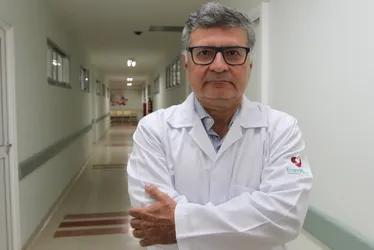 Imagem ilustrativa da imagem Bebidas, energéticos e remédios: médicos alertam para misturas perigosas