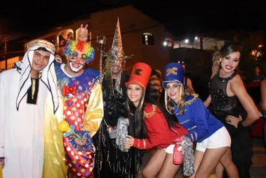 Imagem ilustrativa da imagem Bloco com 'Xou da Xuxa' neste sábado (22) em Santa Teresa