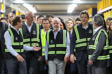 Imagem ilustrativa da imagem Brasil tem reservas para enfrentar decisões de Trump, diz Lula