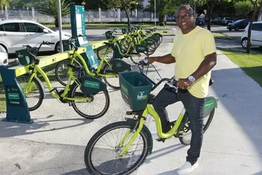 Imagem ilustrativa da imagem Busca por aluguel de bicicleta dobra em Vitória