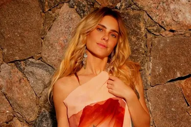 Imagem ilustrativa da imagem Carolina Dieckmann rebate comentário sobre seu corpo e uso de Ozempic