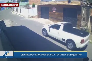 Imagem ilustrativa da imagem Carro misterioso circula por São Lourenço e quase sequestra menino; COM VÍDEO