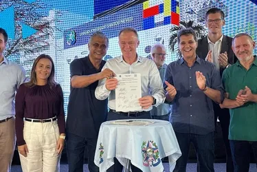 Imagem ilustrativa da imagem Casagrande anuncia reforma e ampliação do Ginásio Jones dos Santos Neves