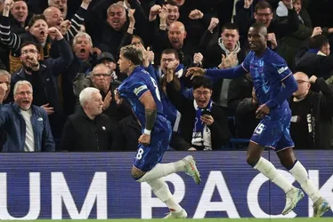 Imagem ilustrativa da imagem Chelsea amplia freguesia diante do Tottenham e volta ao G-4 do Campeonato Inglês