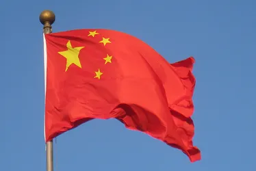 Imagem ilustrativa da imagem China aumenta para 125% tarifas dos EUA e dólar cai após retaliação