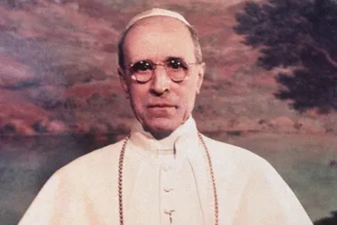 Imagem ilustrativa da imagem Corpo de papa já explodiu em velório e fez médico virar 'persona non grata'