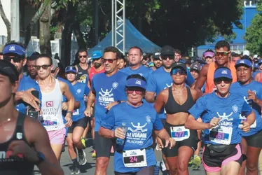 Imagem ilustrativa da imagem Corrida Alvianil alegra atletas em Vitória. Veja galeria de fotos