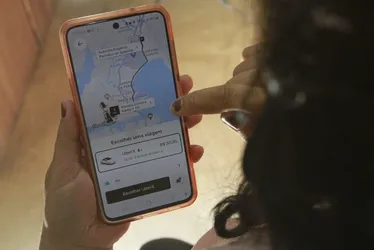 Imagem ilustrativa da imagem Corrida por aplicativo: passageiros relatam insegurança e prejuízos em viagens