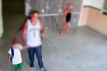 Imagem ilustrativa da imagem Cuidador de crianças espancado por pai de aluno é liberado da UTI