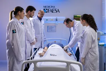 Imagem ilustrativa da imagem Cursos  na área da saúde com foco na excelência
