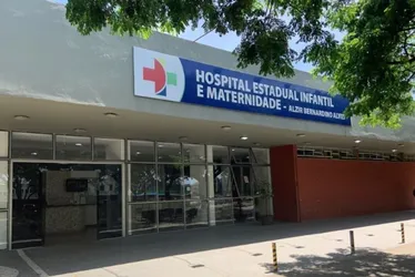 Imagem ilustrativa da imagem Adolescente que matou irmão a facadas na Serra segue internada com escolta 24 horas