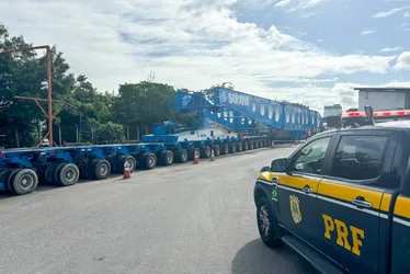 Imagem ilustrativa da imagem Transporte de transformador de 250 toneladas vai atravancar trânsito na BR 101