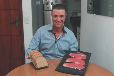 Imagem ilustrativa da imagem Especialistas alertam para risco de intoxicação com alimentos vencidos