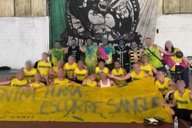 Imagem ilustrativa da imagem Faculdade paulista expulsa 12 alunos por faixa em alusão a estupro